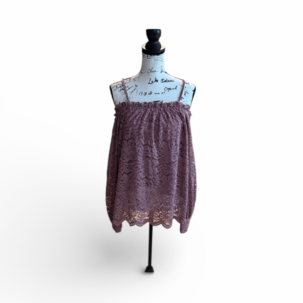 Anthropologie Eri + Ali Romana lace off-shoulder top. Mauve/pink Size Medium